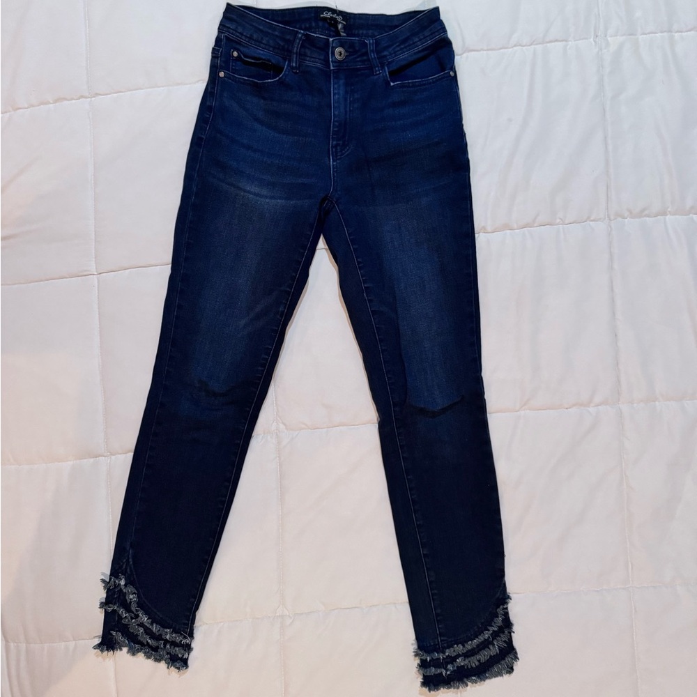 CHARLIE B Midnight Blue Cropped Jeans with Frayed Hem